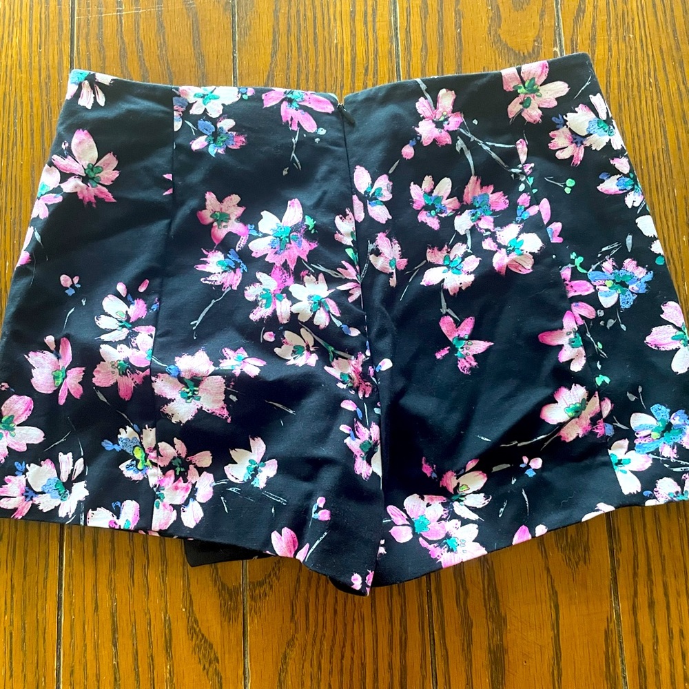 Express Skort